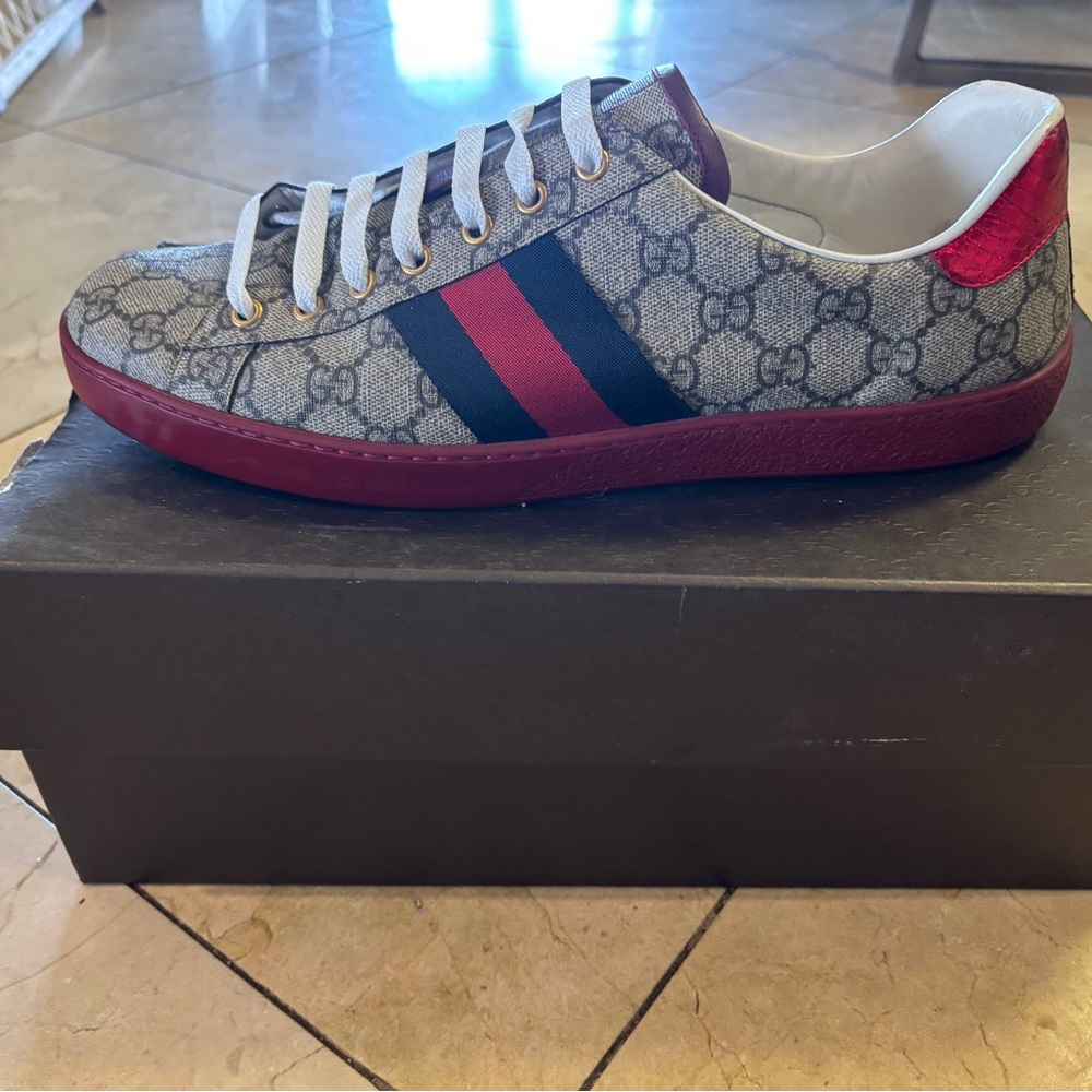 Gucci Men's Gray and Red Stripe Sneakers